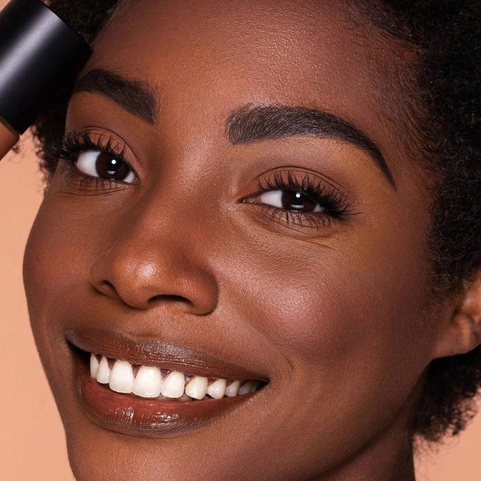 GlowPro™ | Un teint naturel, qui s’accorde à votre peau - Bingoo